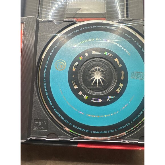 Operation: Livecrime Queensrÿche VHS Box Set 1991 Empire Tour Live Performance - Picture 8 of 10